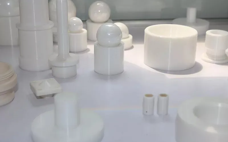 Advanced ceramics materials in modern manufacturing